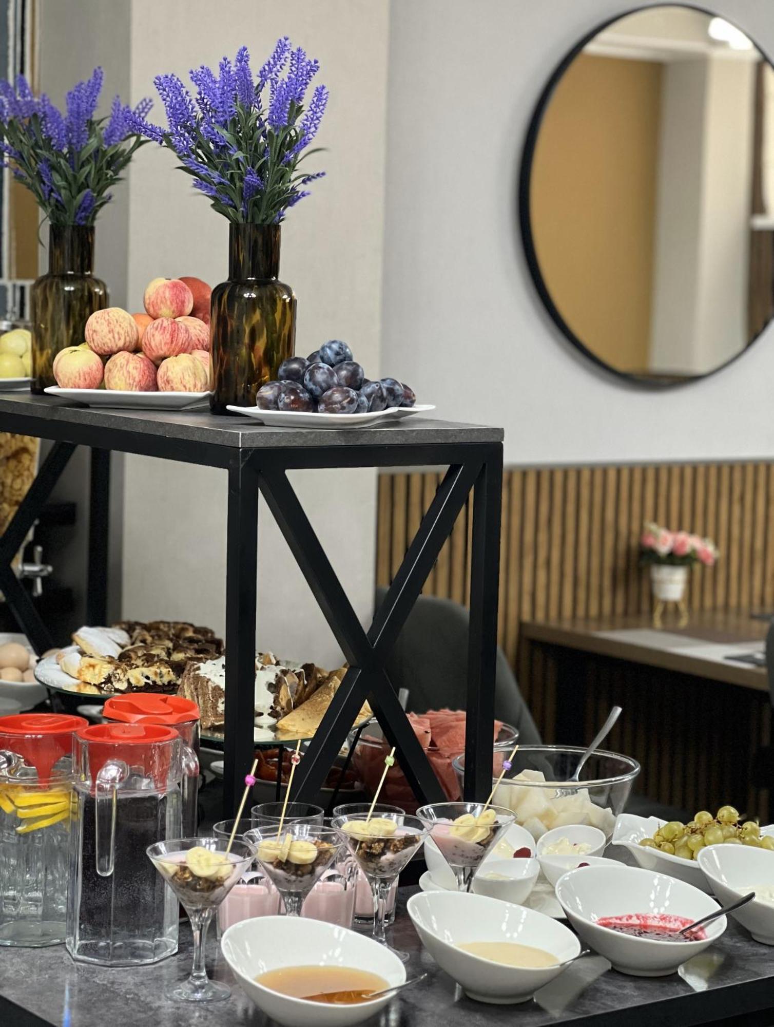 Urban Hotel Μπισκέκ Εξωτερικό φωτογραφία